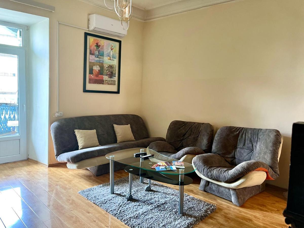 Apartment In Old Tbilisi Orbeliani Square 외부 사진