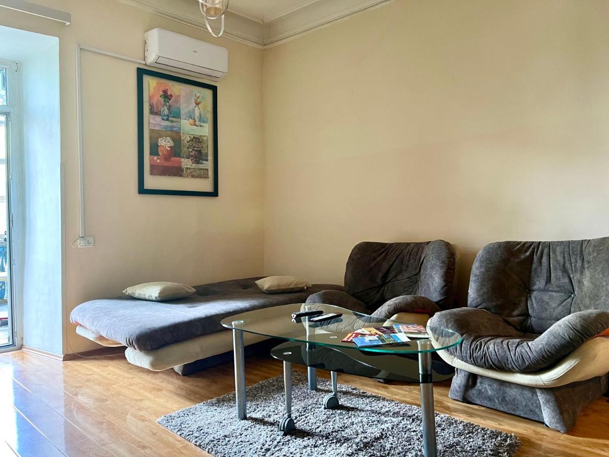 Apartment In Old Tbilisi Orbeliani Square 외부 사진